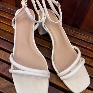 Dream Pairs White Heeled Sandals